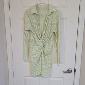 HALARA Light Green Ruched Long Sleeve Dress